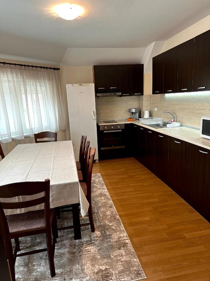 Apartment Veda 2 Veliko Tărnovo Exteriör bild